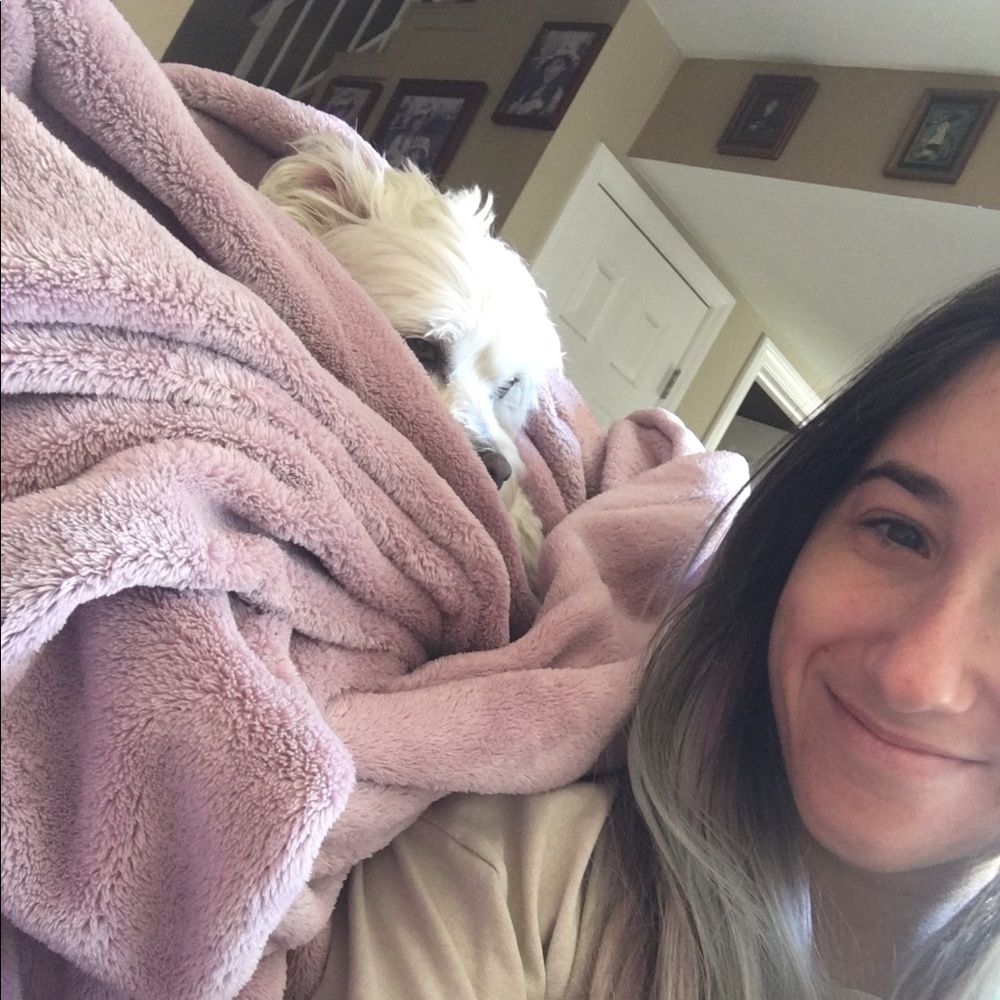 Meet your Posher, Aviva